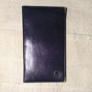 Luxurious Black Leather Card Holder